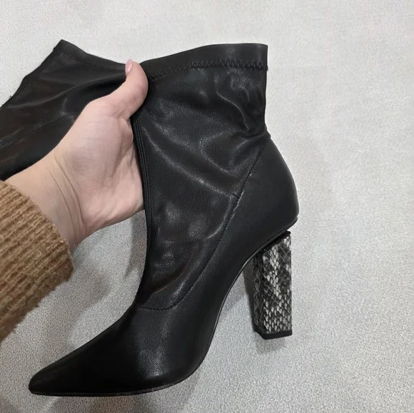 Z Code Z Black Pointed-Toe Ankle Boots with Textured Block Heel - Picture 11 of 17